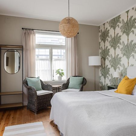 Bed and Breakfast Stationen Ystad Exterior foto