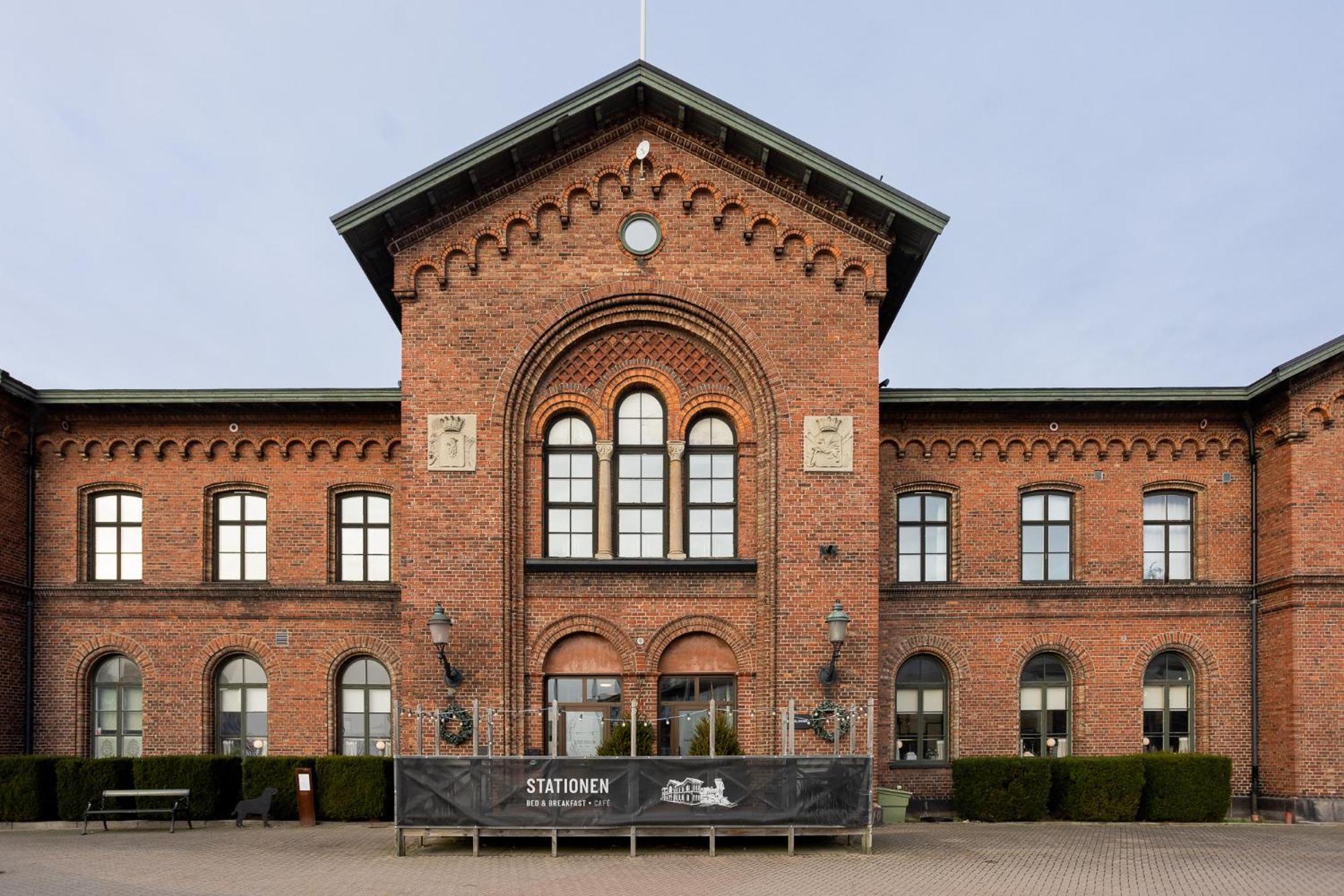 Bed and Breakfast Stationen Ystad Exterior foto