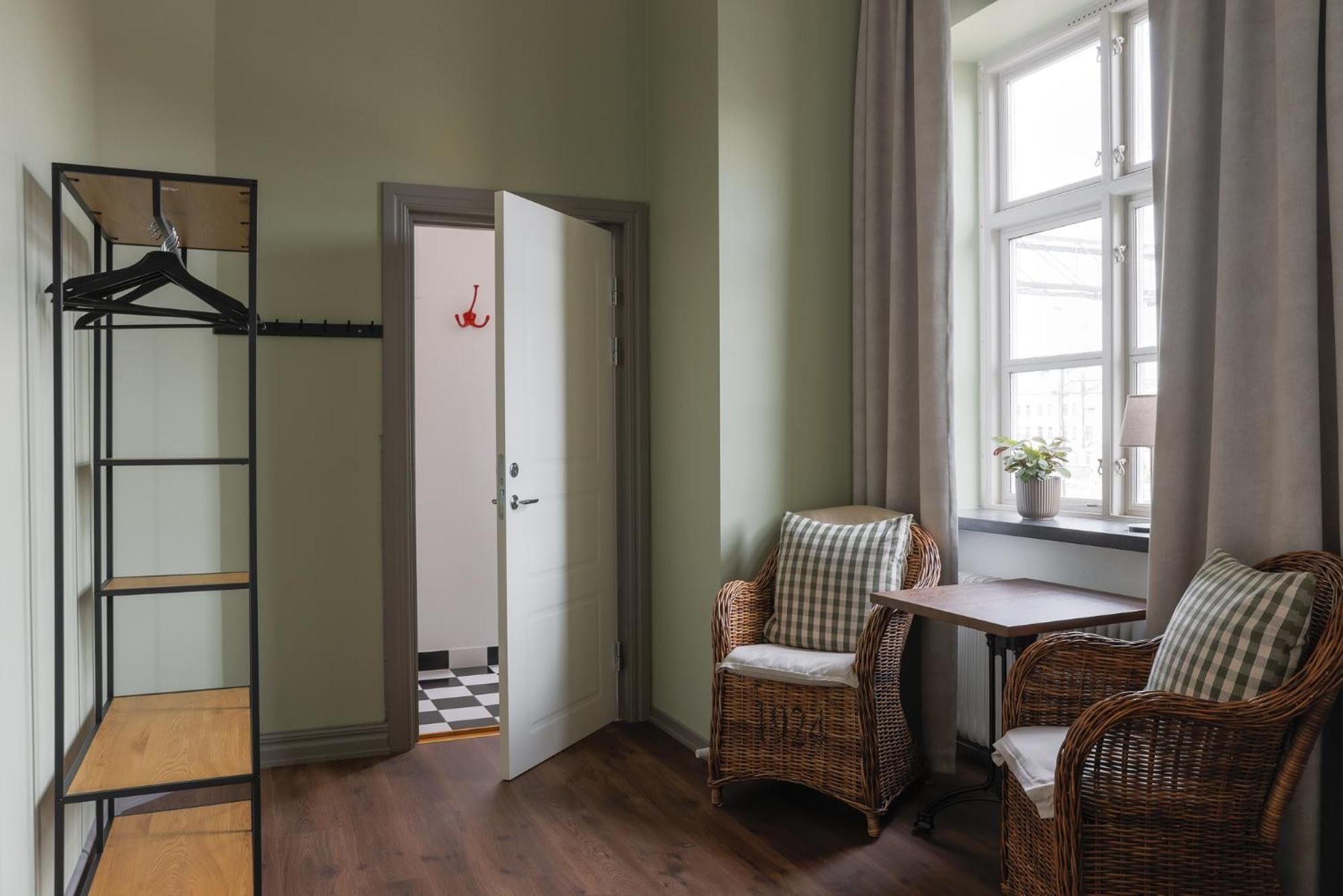 Bed and Breakfast Stationen Ystad Exterior foto